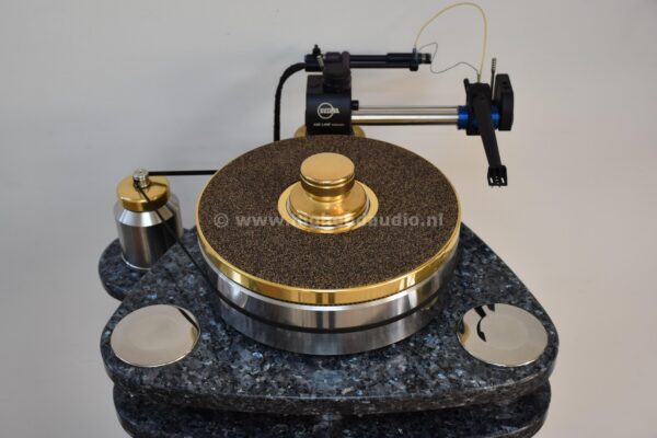 Blue Pearl JEM -unique UK made turntable-