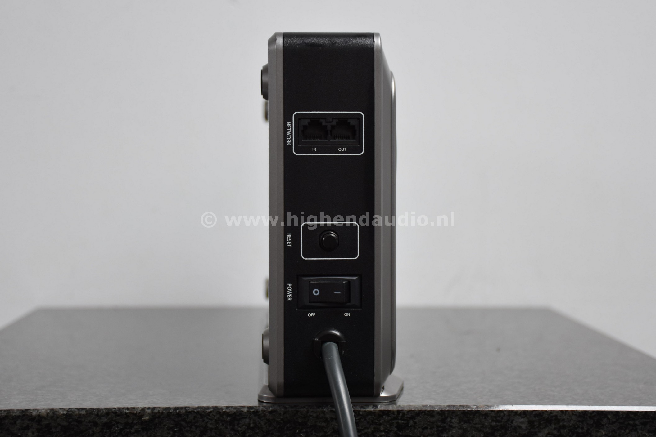 Audioquest-PowerQuest3-19J800848-back_wm