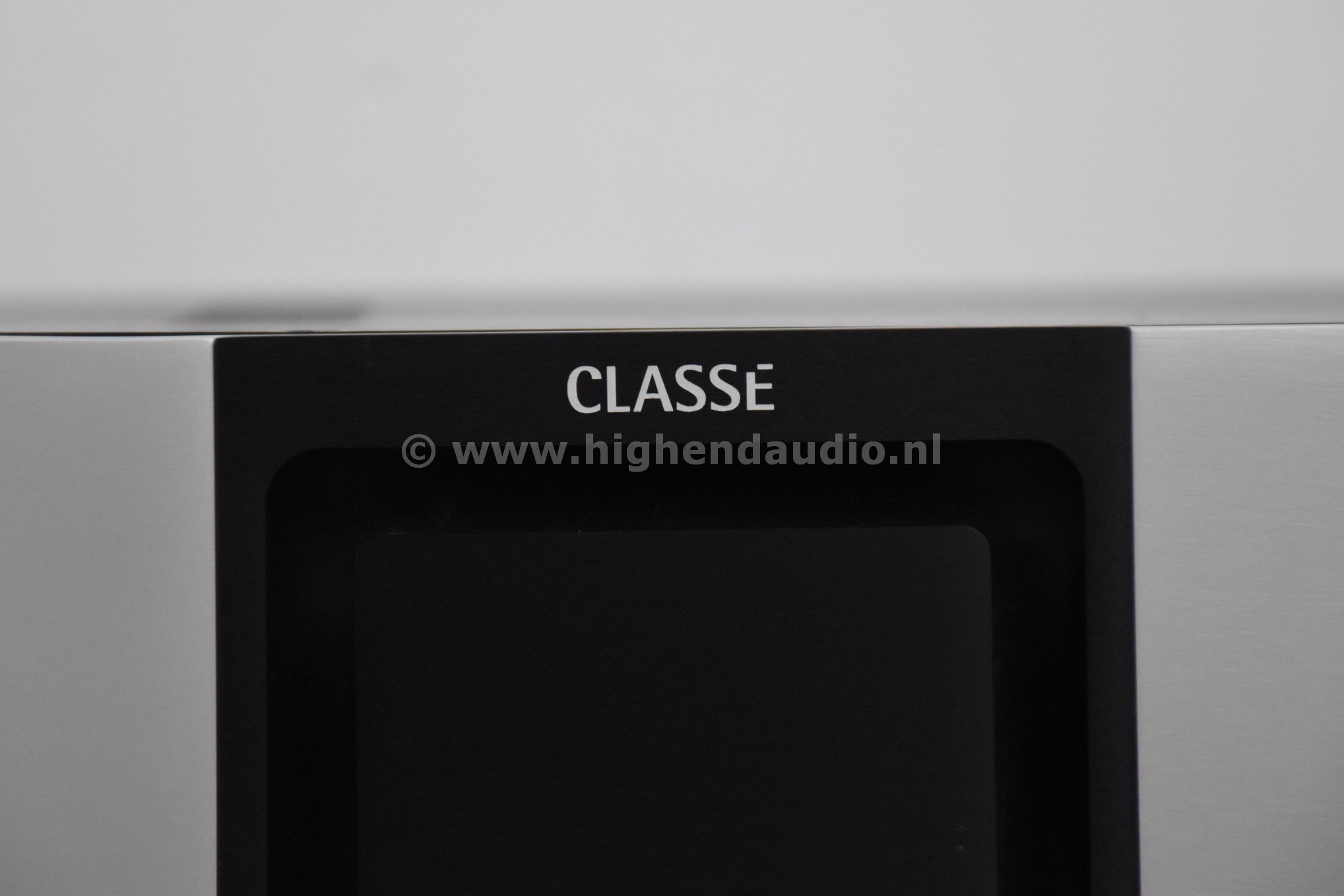 Classe-CA2300-2174301-frontcloseup1_wm