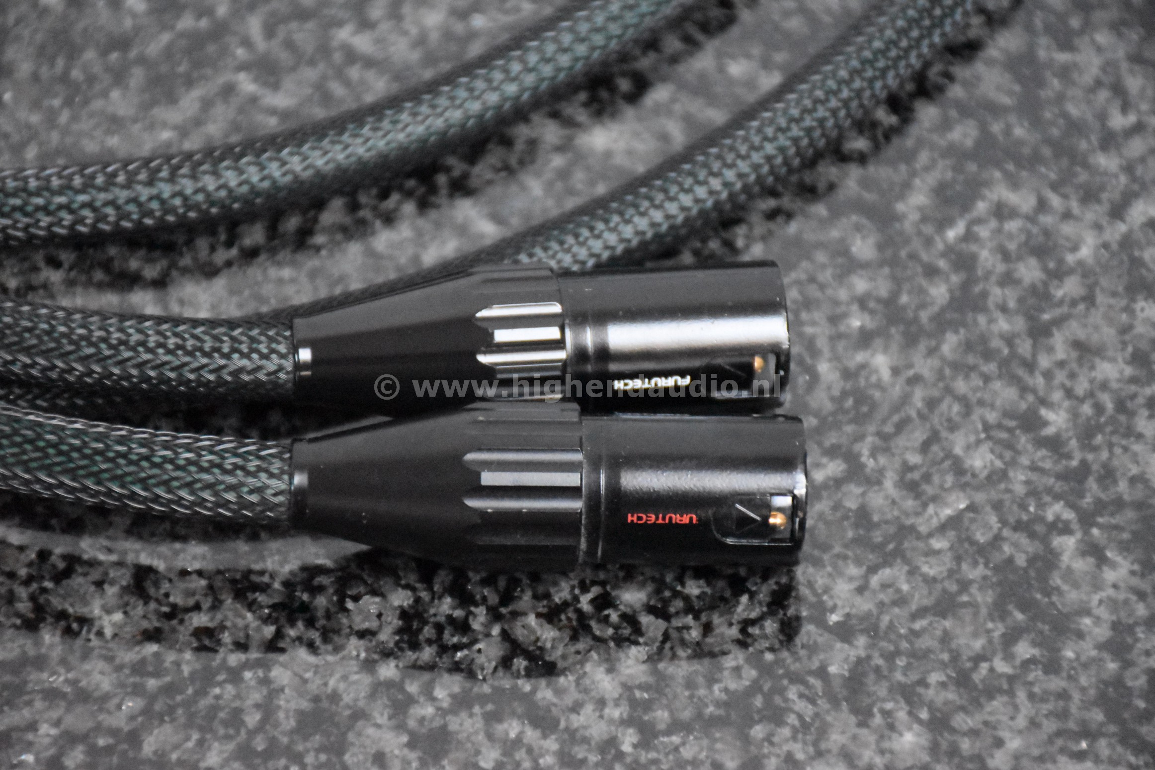 Furutech-EvolutionAudioII-RCA-1,2m-detail1_wm