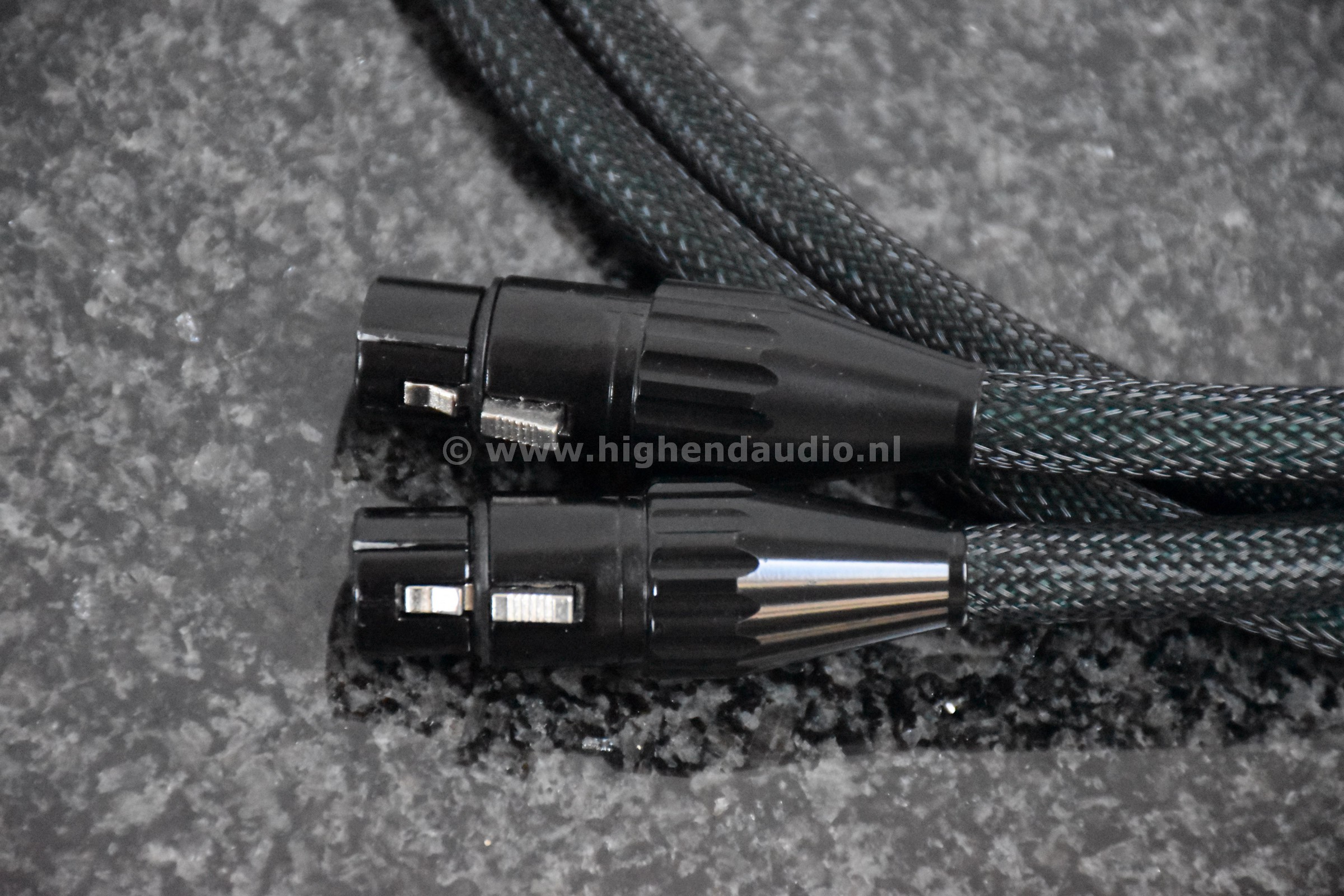 Furutech-EvolutionAudioII-RCA-1,2m-detail2_wm