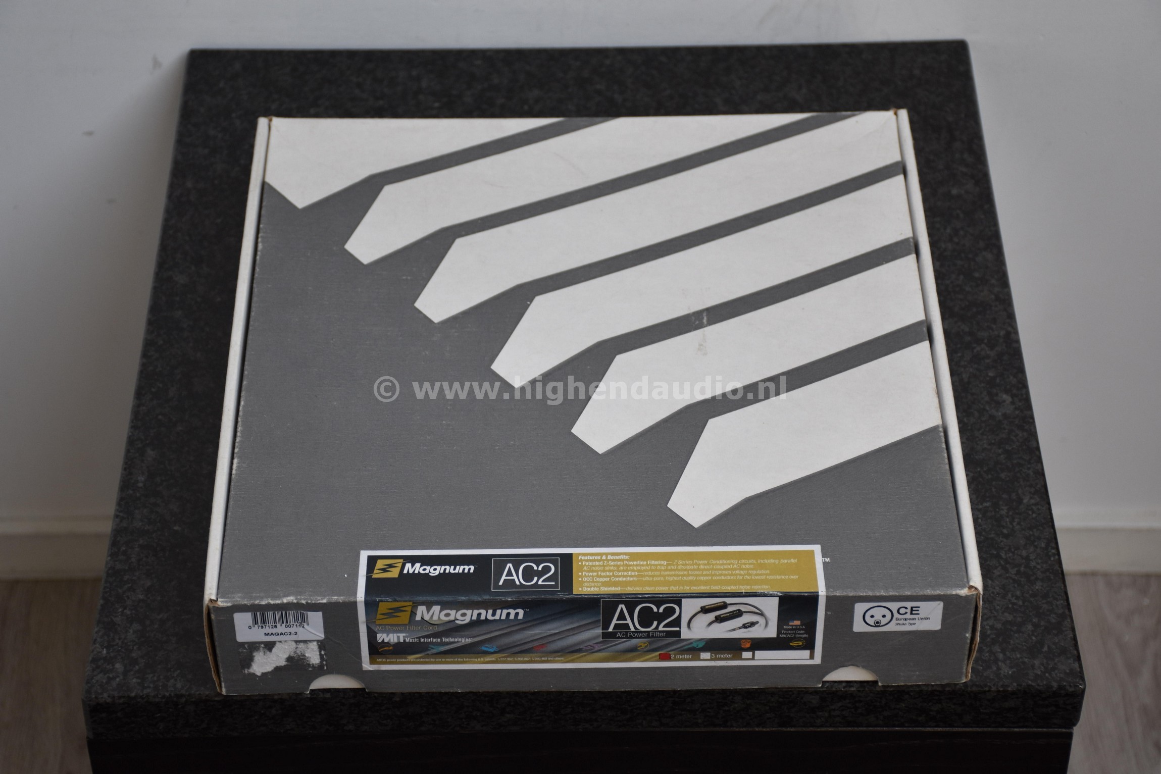 MIT-MagnumAC2-2m-box_wm