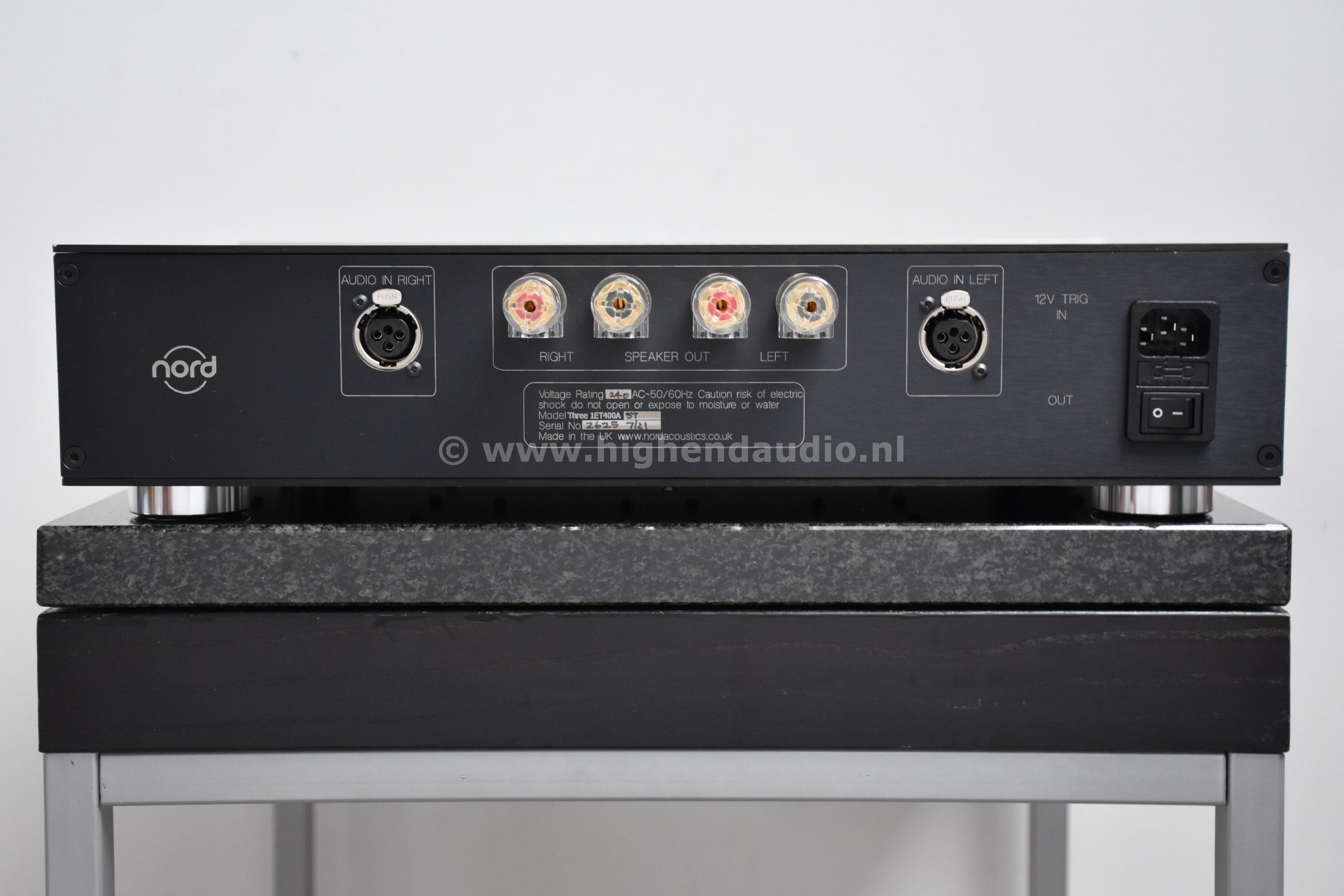 Nord-Three1ET400AST-2625-back_wm