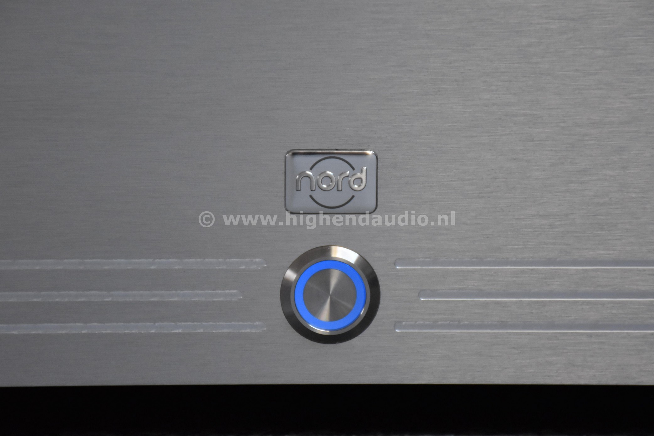 Nord-Three1ET400AST-2625-frontcloseup_wm