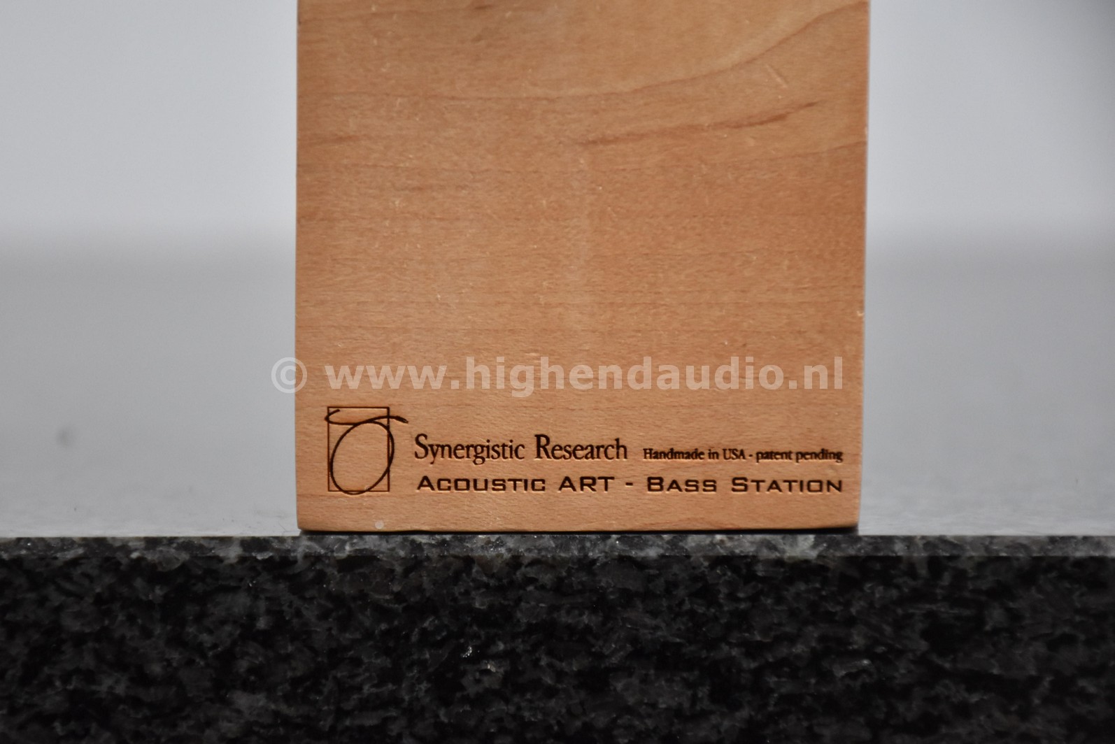 Synergistic Research Acoustic Art -Bass Station- -VERKOCHT- - Afbeelding 4